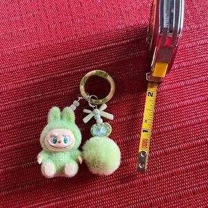 Labubu mini keycharm